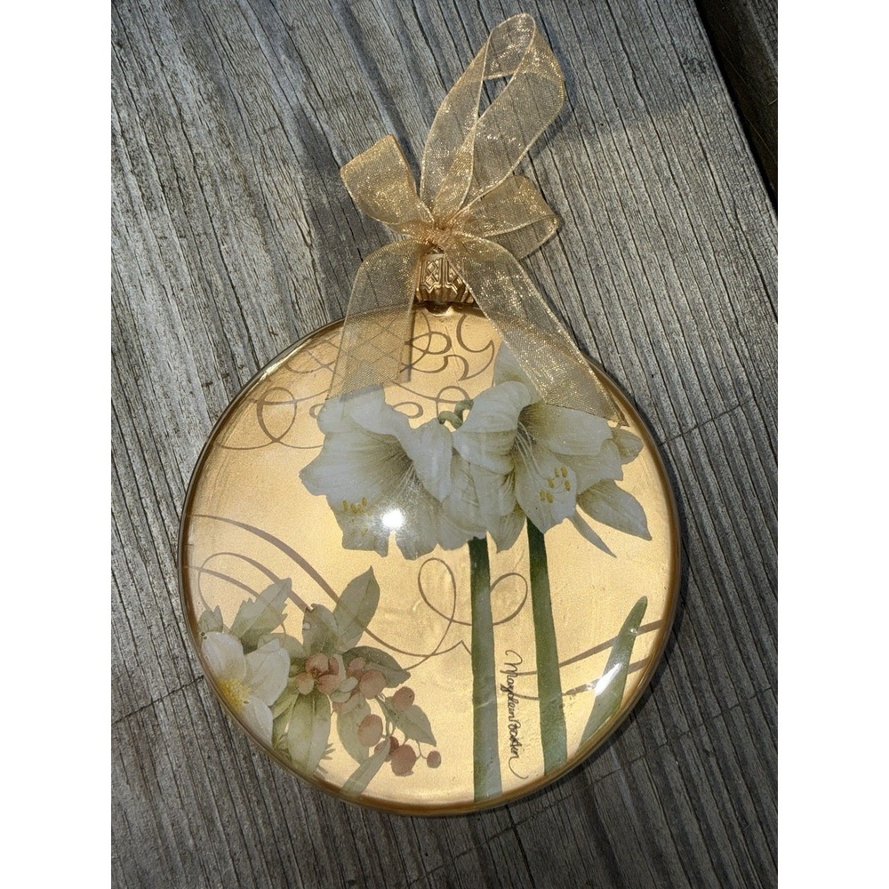 Mary Lou Goertzen Li Bien Glass Christmas Ornament Gold White Amaryllis Floral